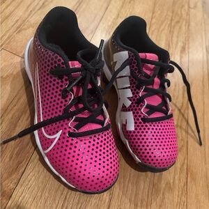 Kids Nike Pink and Black T-ball/baseball/softball cleats size kids sz13